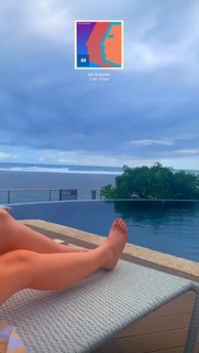 Adèle Castillon feet photo 4