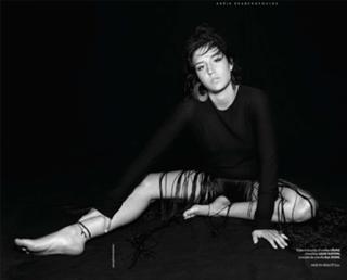 Adèle Exarchopoulos feet photo thumbnail