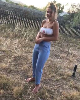 Adèle Exarchopoulos feet photo thumbnail