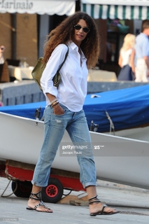 Afef Jnifen feet photo 1