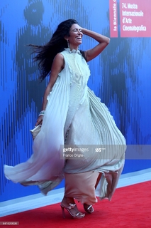 Afef Jnifen feet photo 9