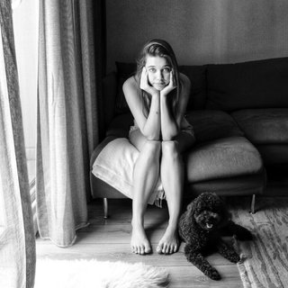 Afra Saraçoglu feet photo thumbnail