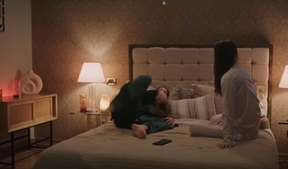 Afra Saraçoglu feet photo thumbnail