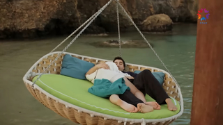 Afra Saraçoglu feet photo thumbnail