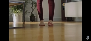 Afra Saraçoglu feet photo thumbnail