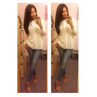 Afshan Azad feet photo 17