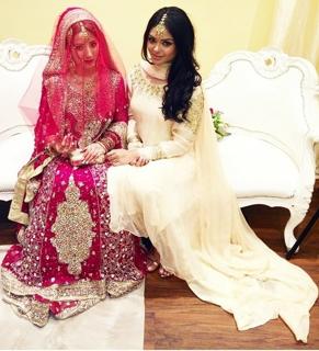 Afshan Azad feet photo 14