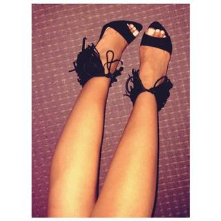 Afshan Azad feet photo 3