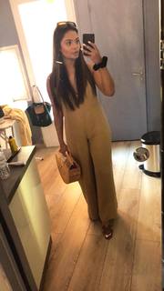 Afshan Azad feet photo 1