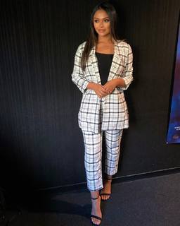 Afshan Azad feet photo 12