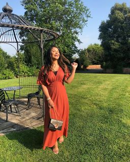Afshan Azad feet photo 12