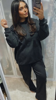 Afshan Azad feet photo 2