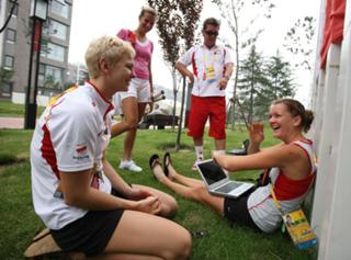 Aga Radwanska feet photo thumbnail