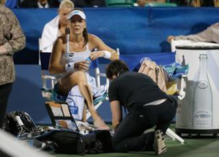 Aga Radwanska feet photo thumbnail