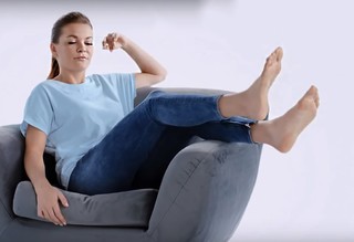 Aga Radwanska feet photo thumbnail