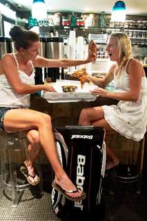 Aga Radwanska feet photo thumbnail
