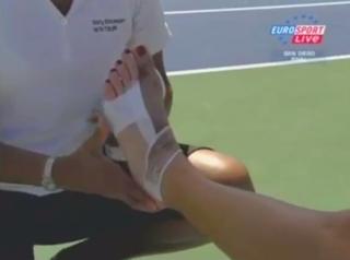 Aga Radwanska feet photo thumbnail