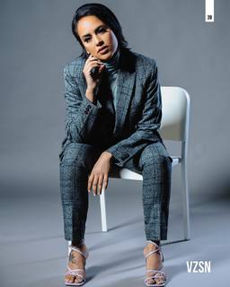 Agam Darshi feet photo 1