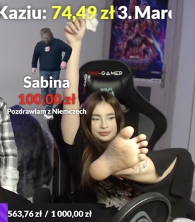 Agata Fak feet photo thumbnail