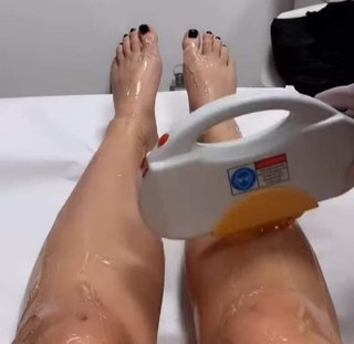 Agata Fak feet photo thumbnail