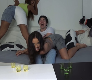 Agata Fak feet photo thumbnail