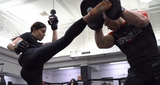 Agata Fak feet photo thumbnail