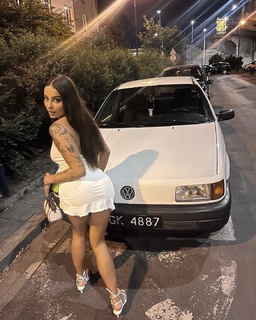 Agata Fak feet photo thumbnail