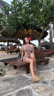 Agata Fak feet photo thumbnail