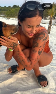 Agata Fak feet photo thumbnail