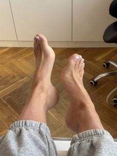 Agata Fak feet photo 11