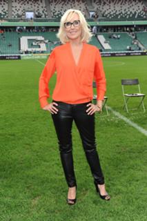 Agata Mlynarska feet photo thumbnail