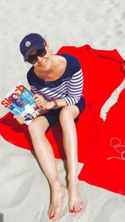 Agata Mlynarska feet photo thumbnail