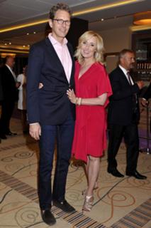 Agata Mlynarska feet photo thumbnail