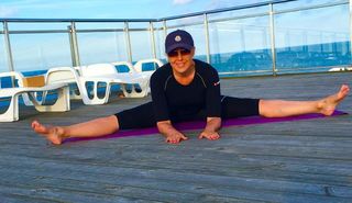 Agata Mlynarska feet photo thumbnail