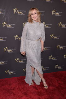 Agata Mlynarska feet photo thumbnail