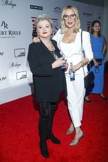 Agata Mlynarska feet photo thumbnail