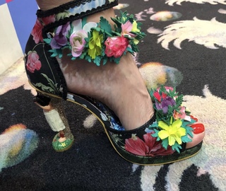 Agata Mlynarska feet photo thumbnail