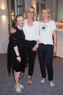 Agata Mlynarska feet photo thumbnail