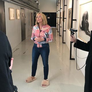 Agata Mlynarska feet photo thumbnail