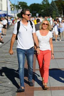 Agata Mlynarska feet photo thumbnail