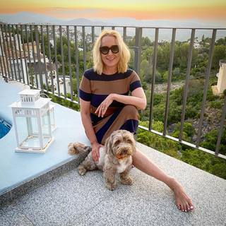 Agata Mlynarska feet photo thumbnail