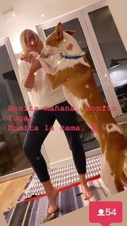 Agata Mlynarska feet photo thumbnail