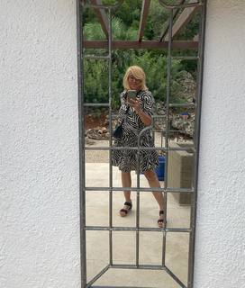 Agata Mlynarska feet photo thumbnail