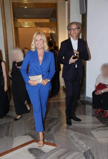 Agata Mlynarska feet photo thumbnail