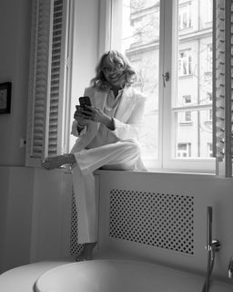 Agata Mlynarska feet photo thumbnail