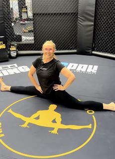 Agata Mlynarska feet photo 11