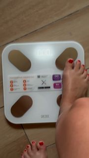 Agata Mutsenietse feet photo 13