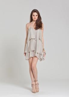 Agatha Moreira feet photo thumbnail