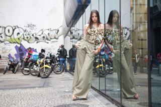 Agatha Moreira feet photo thumbnail