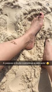 Agatha Moreira feet photo thumbnail